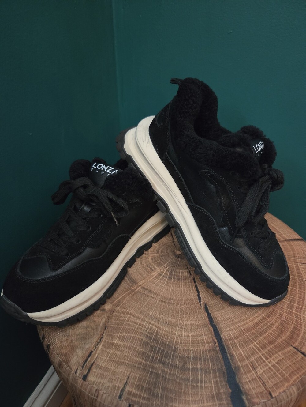 Lonza Dant Black & Cream Winter Sneakers in Women's Size 7.5 (38)